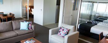 Aparthotel Quest 4*